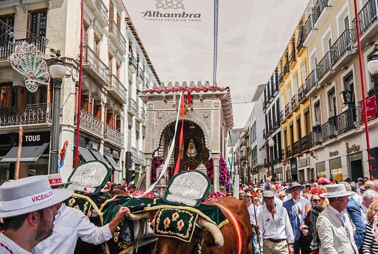 Salida al Rocío de la Hermandad de Granada