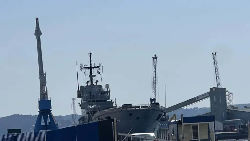 Visita oficial del San Giorgio