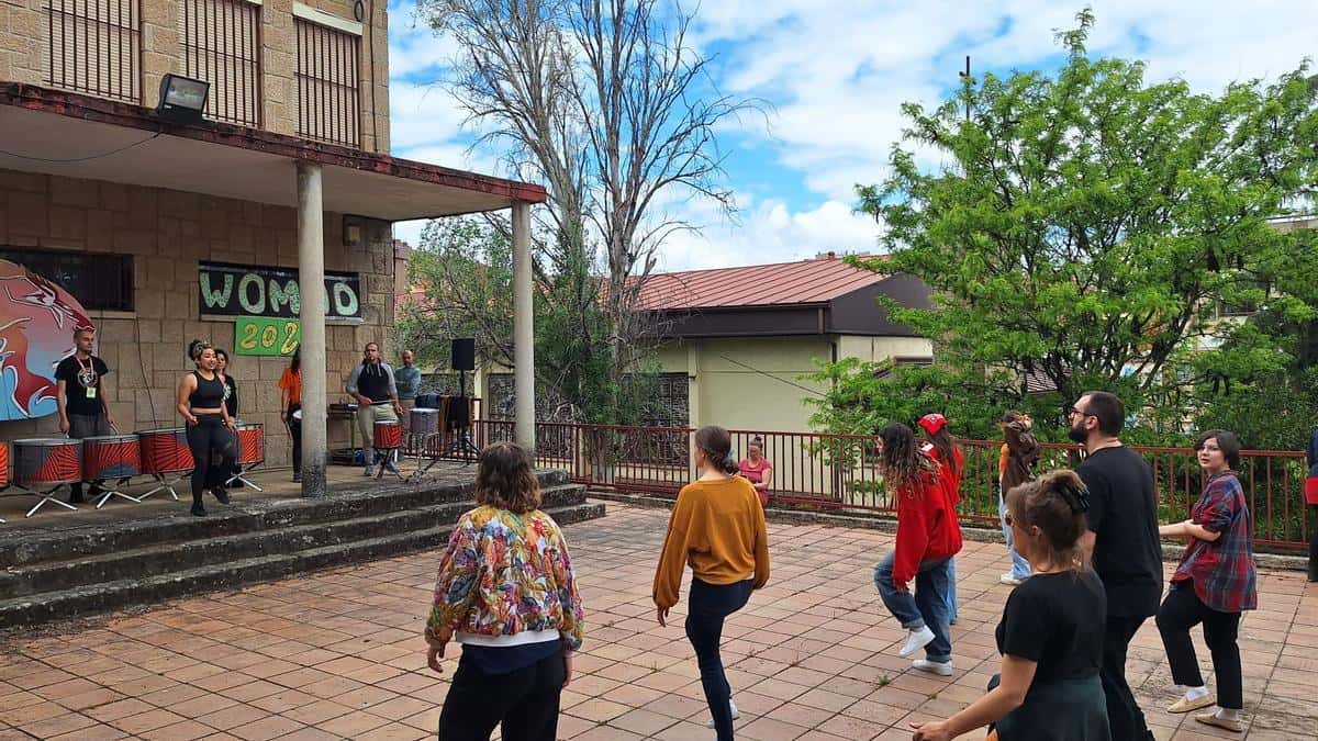 Taller de danza africana y percusión