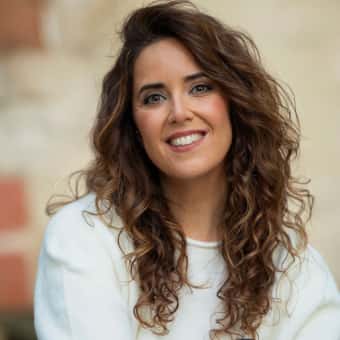 Presentación de la novela 'El pacto de las sombras' de Laura Azcona