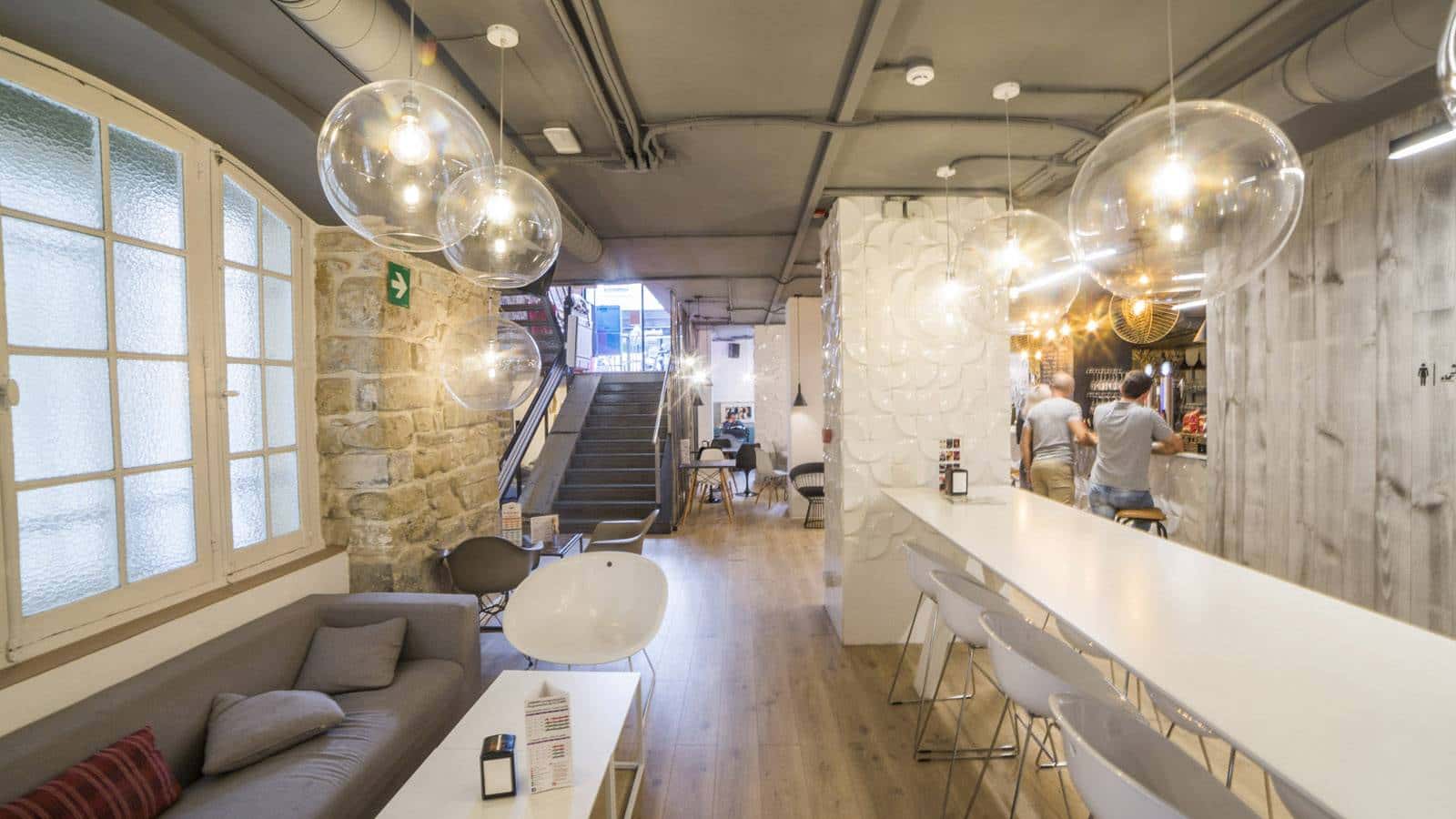 Presentación de cortometraje: Amets hegalariak