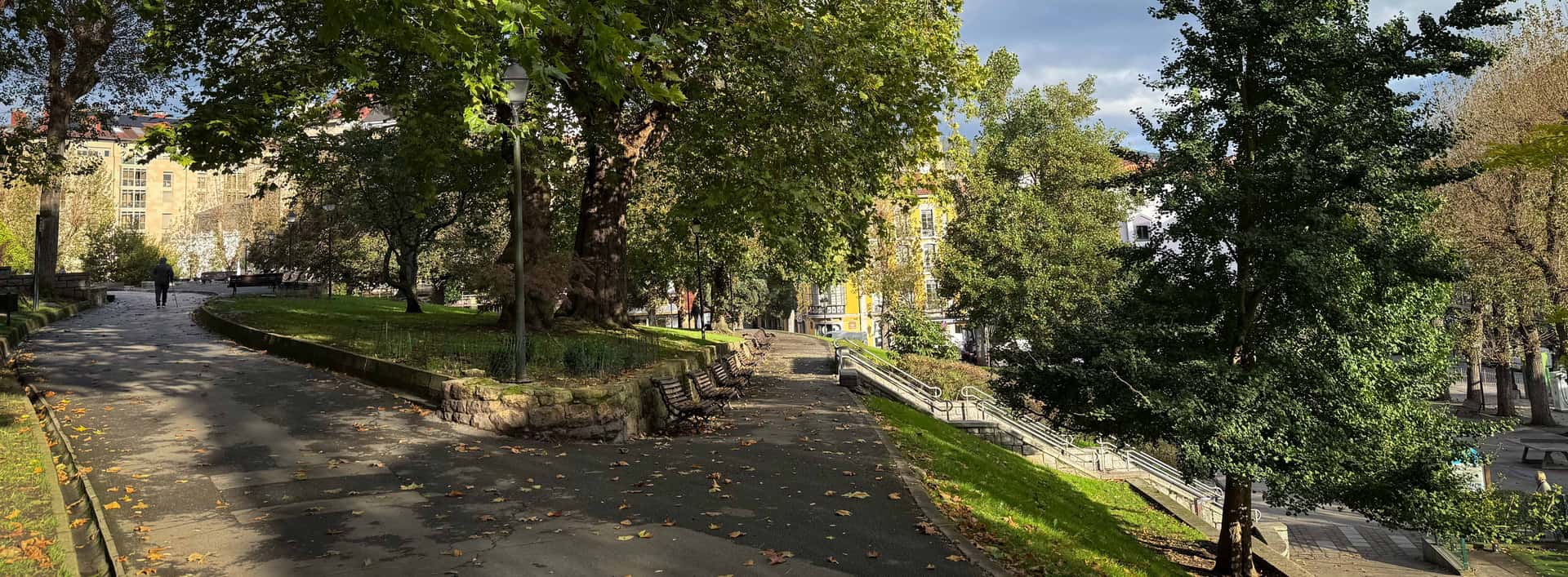 Concierto de From, Daga y Ruido Rojo DJ