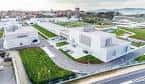 Perspectiva aérea de los edificios principales y zonas verdes de la Depuradora de Lagares