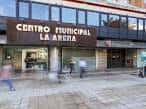 Vista de la entrada principal del Centro Municipal Integrado L'Arena