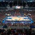 Vista aérea del pabellón Fernando Buesa Arena durante un evento deportivo con público