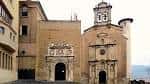 Vista frontal de la fachada histórica del Museo de Navarra