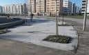 Detalle del pavimento y zonas ajardinadas de la Plaza Labastida