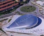 Vista aérea del Palacio de Deportes de Santander y su singular diseño arquitectónico