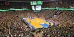 Vista panorámica del interior del pabellón con las gradas llenas durante un evento deportivo