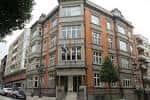Fachada principal del edificio de la Cámara de Comercio de Oviedo