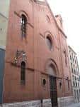Fachada principal de ladrillo de la Iglesia Penitencial de Nuestro Padre Jesús Nazareno