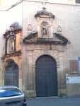Fachada principal y portada barroca de la Iglesia de San Alberto