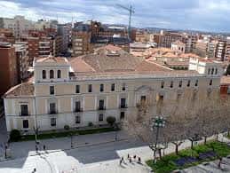 Vista aérea del Palacio Real de Valladolid rodeado de la ciudad