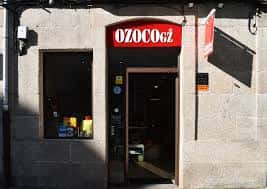 Fachada de la tienda Ozocogz en Ourense