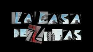 Logotipo artístico de La Casa de Zitas con diseño fragmentado y elementos arquitectónicos