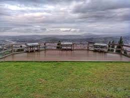 Mirador del Monte Arraiz con vistas a Bilbao y zona de descanso