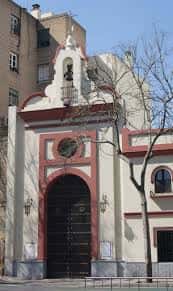 Fachada principal de la Capilla de Nuestra Señora de los Ángeles en Sevilla