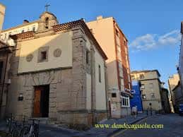 Vista exterior de la Capilla de Nuestra Señora de la Soledad en Gijón