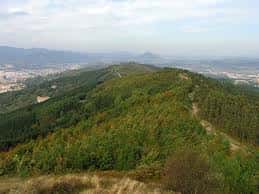 Vista panorámica del Monte Avril con Bilbao al fondo