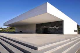 Plano arquitectónico de la planta baja del auditorio mostrando distribución de espacios