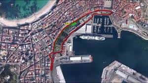 Mapa aéreo del circuito urbano de la Marina en A Coruña con trazado en rojo