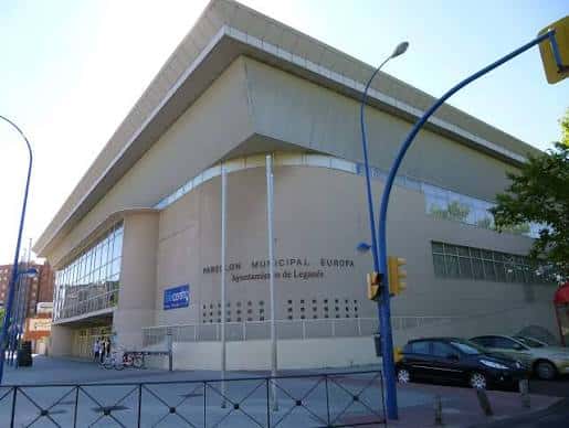 Fachada principal del Pabellón Deportivo Europa