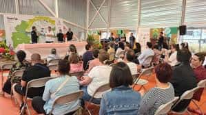 Evento de presentación en el interior de la Lonja de los Huertos Urbanos