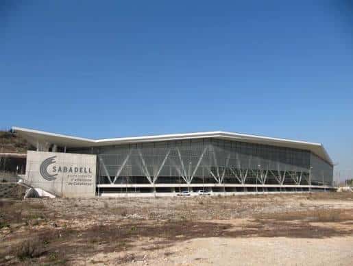 Fachada exterior del Pista Coberta d'Atletisme de Catalunya en Sabadell