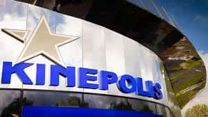 Fachada exterior del cine Kinépolis con su distintivo logo y estrella