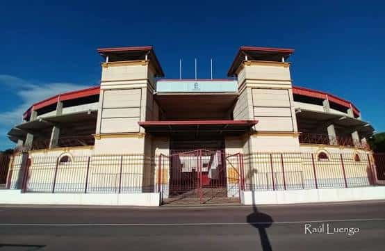 Fachada frontal de la Plaza de Toros de Torrejón de Ardoz