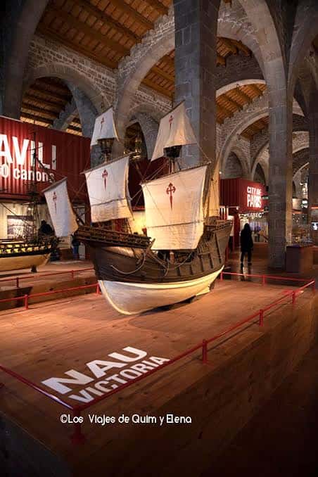 Maqueta de la Nau Victoria en exhibición dentro del museo