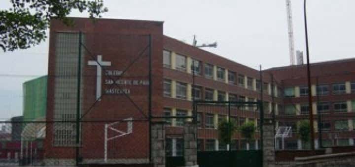 Fachada de la Iglesia de San Vicente de Paúl en Baracaldo