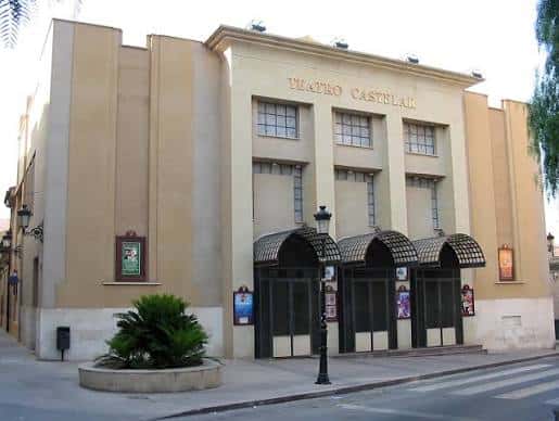 Fachada exterior del Teatro Castelar en Elda