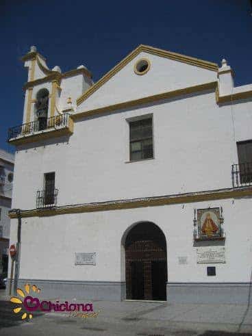 Fachada principal de la Iglesia de San Telmo en Chiclana de la Frontera