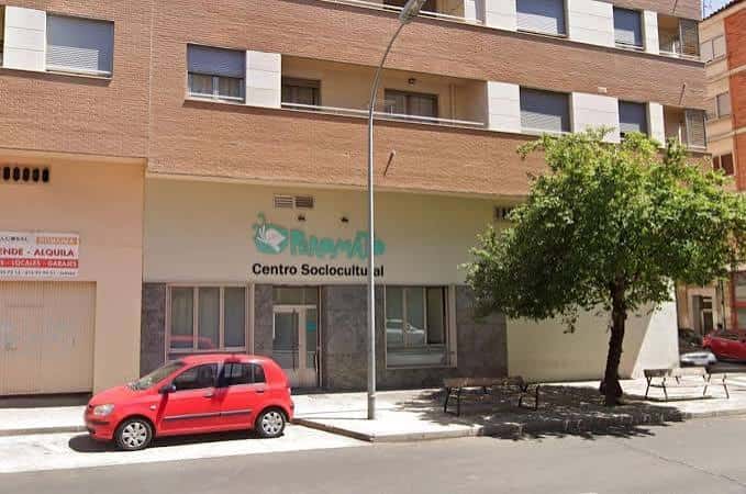 Vista frontal del edificio del Centro Sociocultural Peromato en Zamora