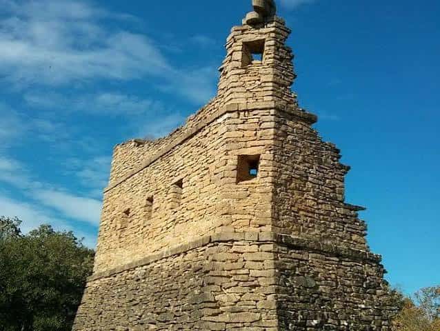 Detalle arquitectónico del Castillo de Eskibel