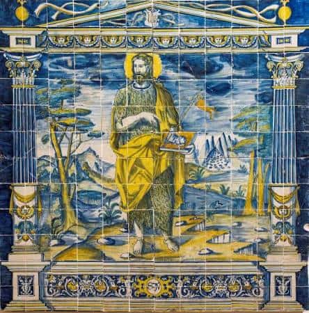 Detalle de azulejo con representación de San Juan Bautista