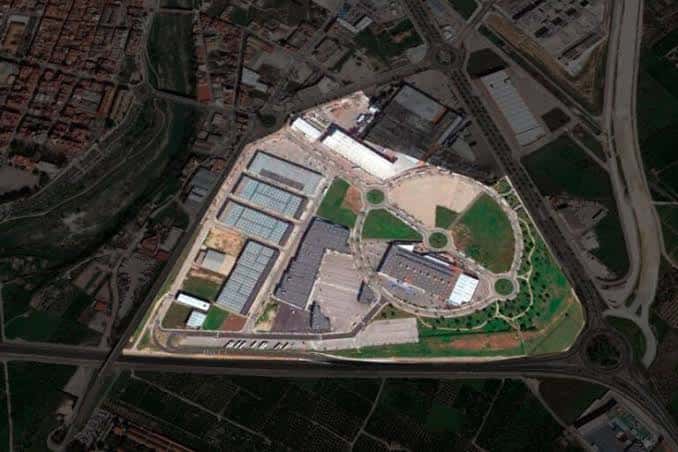 Vista cenital del Polígono Industrial Benieto mostrando la distribución de naves y zonas verdes