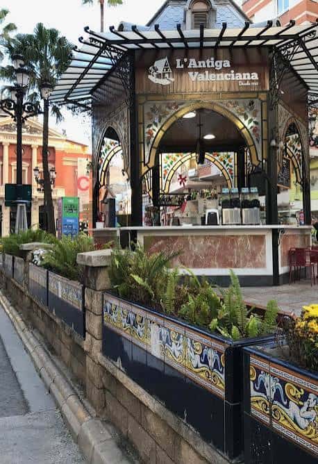 Quiosco L'Antiga Valenciana en la Plaza de la Paz