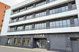Fachada principal del Centro Ágora en Albacete