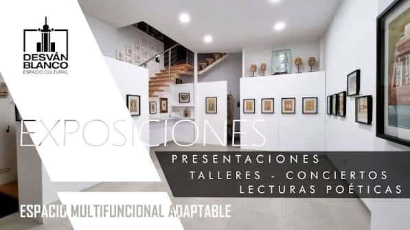 Vista general del espacio multifuncional del Desván Blanco, ideal para exposiciones y eventos culturales