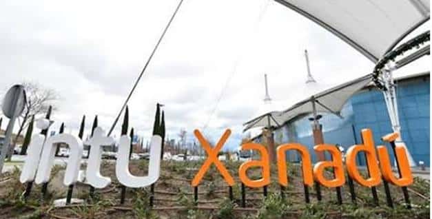 Señalización exterior del centro comercial intu Xanadú