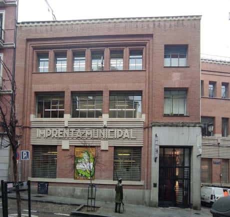 Fachada principal de la Imprenta Municipal en Madrid