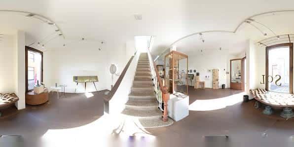 Vista panorámica del interior de la tienda y sala de arte Bronzo