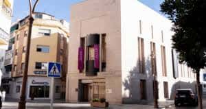 Fachada exterior del Centro Cultural Santo Domingo en Mérida