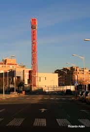 Vista de la Torre de Castilla La Mancha Televisión en la Calle Arado