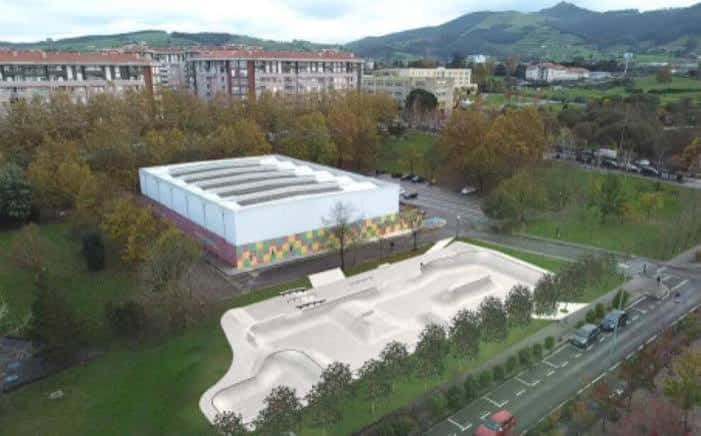 Vista aérea del Pabellón María Pardo junto al skatepark