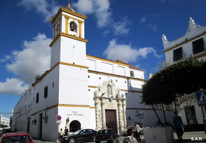 Fachada principal de la Iglesia Jesús Nazareno en Chiclana de la Frontera