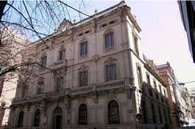 Fachada exterior del edificio Espai Aura en Alcoy