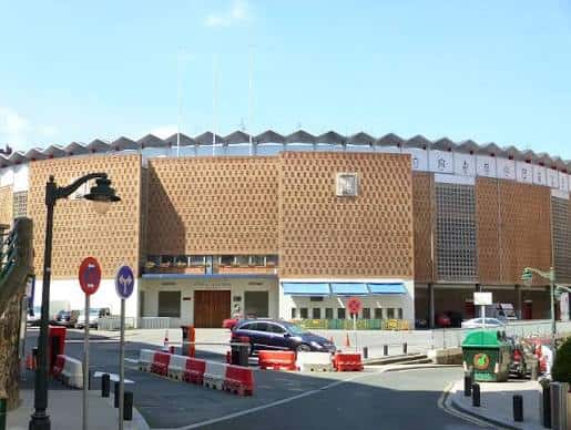 Vista exterior de la Plaza de Toros de Vista Alegre en Bilbao